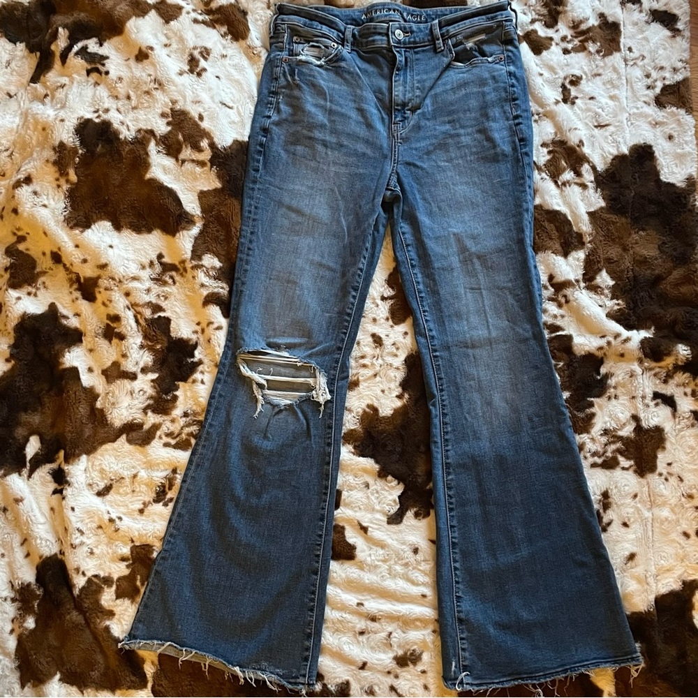 American Eagle Super High Waisted Flare Jean!